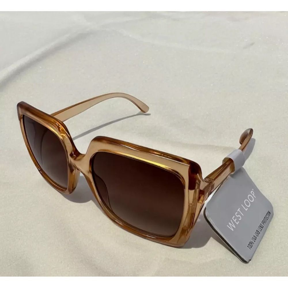 NWT Foster Grant West Loop Retro Look Women's Sunglasses 100% UV Protection